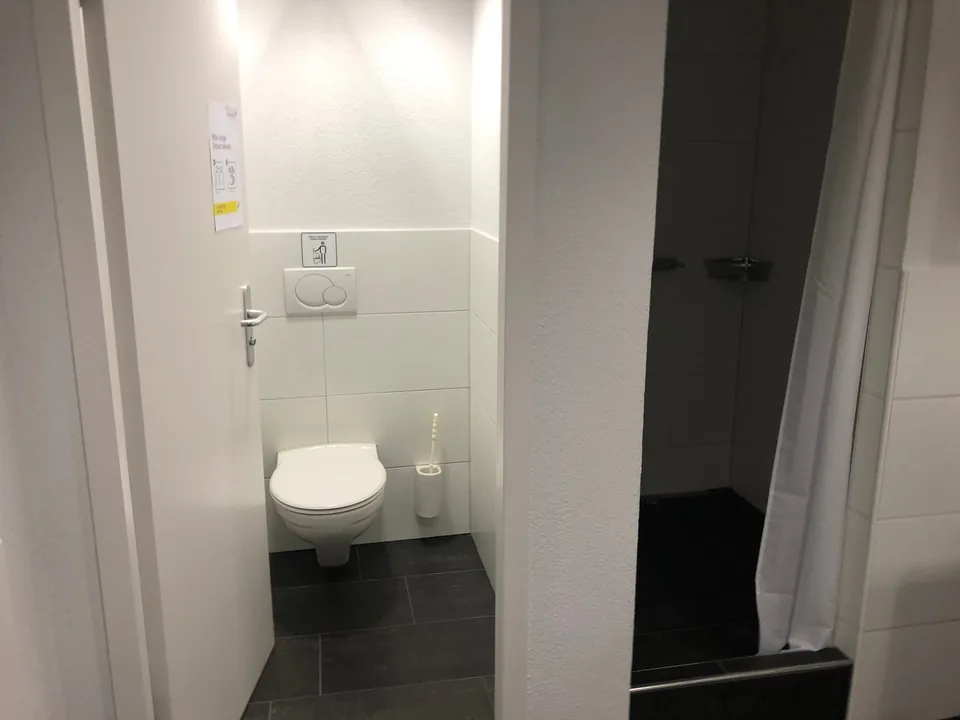 Repräsentatives Gewerbeobjekt an Toplage in Unterkulm vielseitig nut – Foto 9 von 9