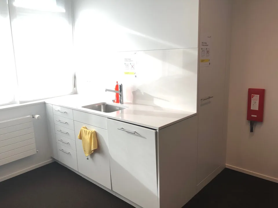 Repräsentatives Gewerbeobjekt an Toplage in Unterkulm vielseitig nut – Foto 7 von 9