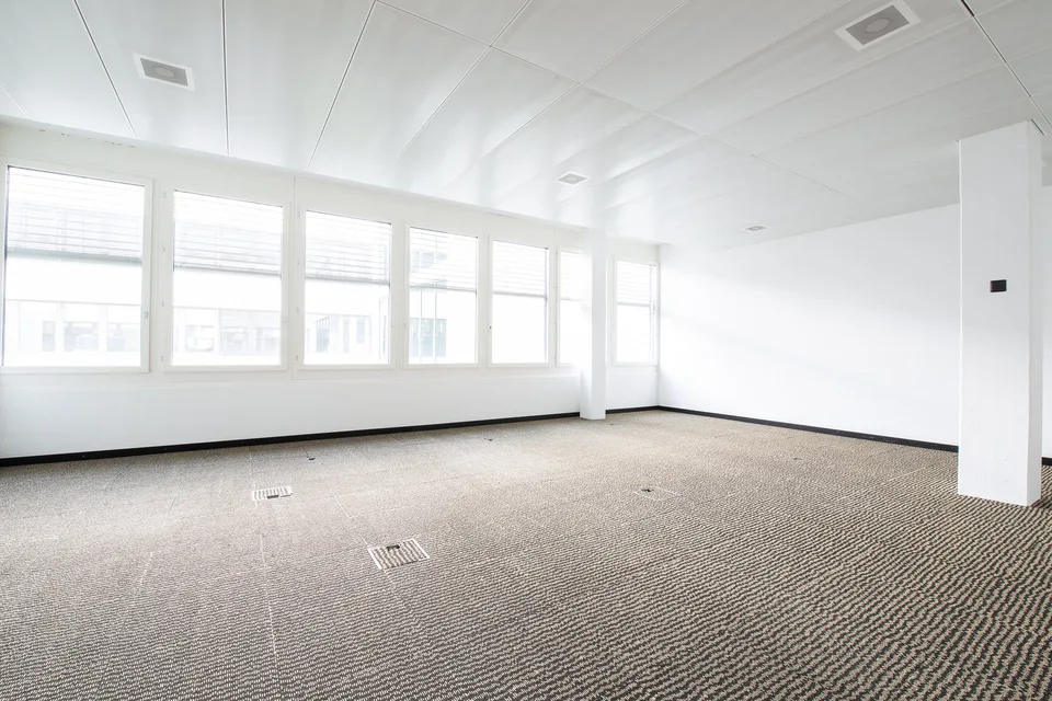 Voll ausgebaute Büroflächen mit guter Infrastruktur