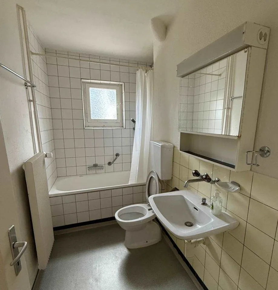 Charmante 3-Zimmer-Altbauwohnung mit Balkon in Goldach