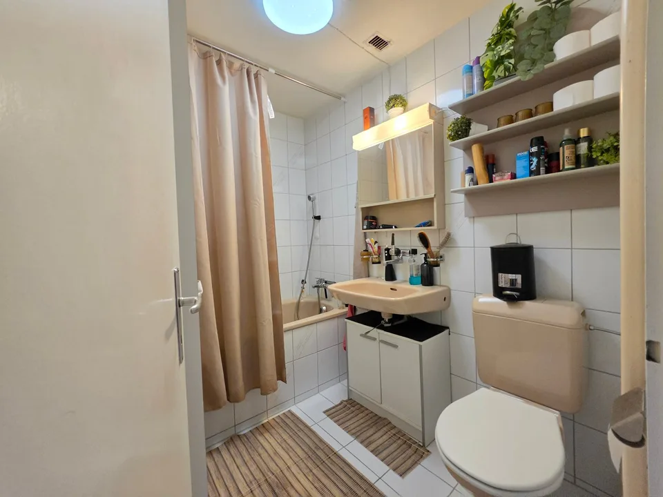 Appartamento accogliente di 2,5 locali in una zona tranquilla a Sulgen!