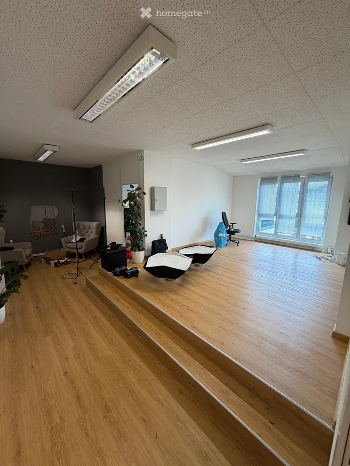 Helles 3-Zimmer-Büro an top Lage in Luzern-Littau