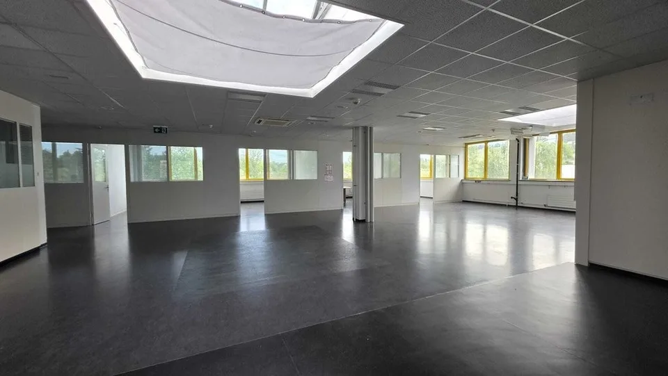 Surface industrielle modulable de 705m2