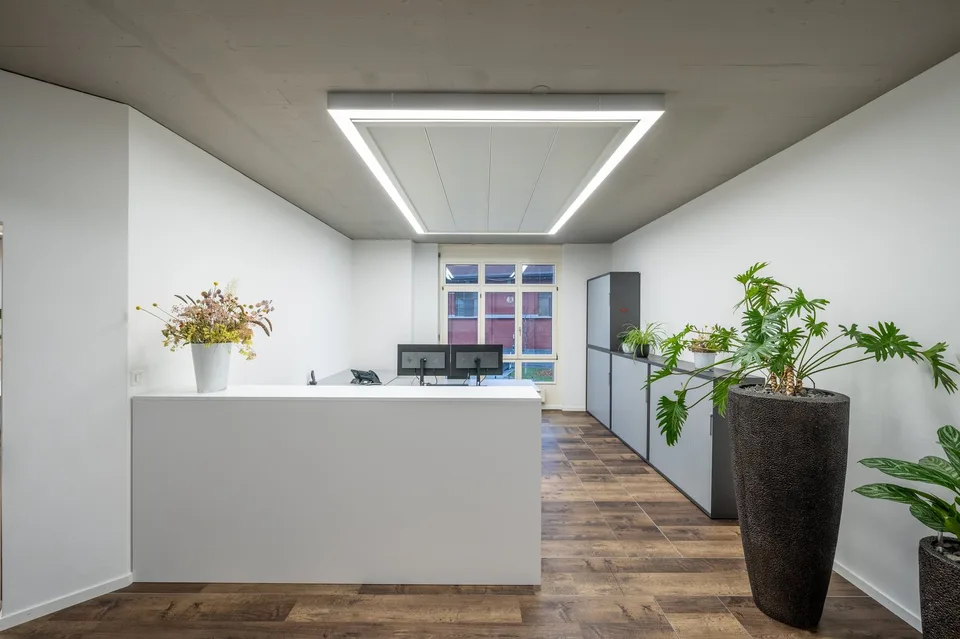 *** Attractive Office Space in Central Location *** – photo 7 of 8