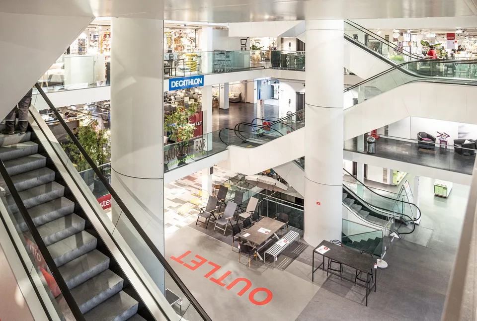 Spazio commerciale nel Pfister Center da 100 - 480 m2
