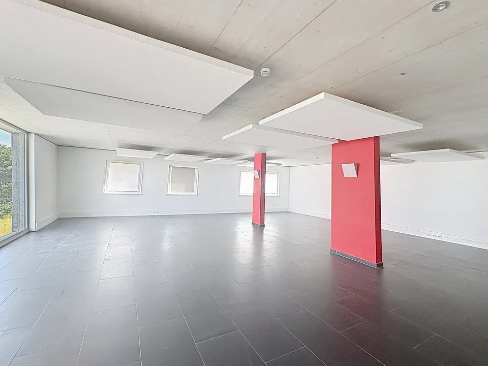 Surfaces administratives de 200 à 400 m²
