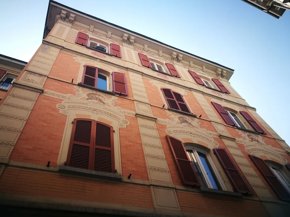 Bureau avec 3 pièces, dernier étage, centre-ville