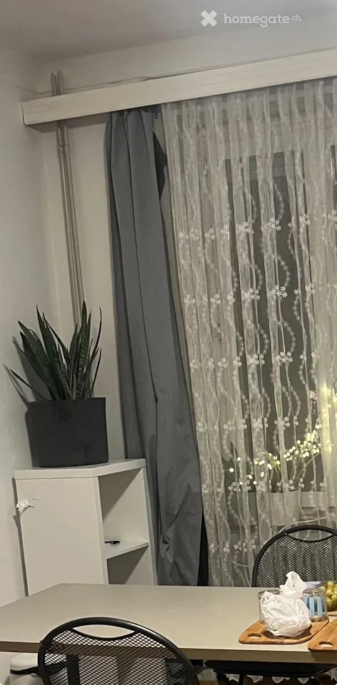 Gemütliche möblierte Zimmer