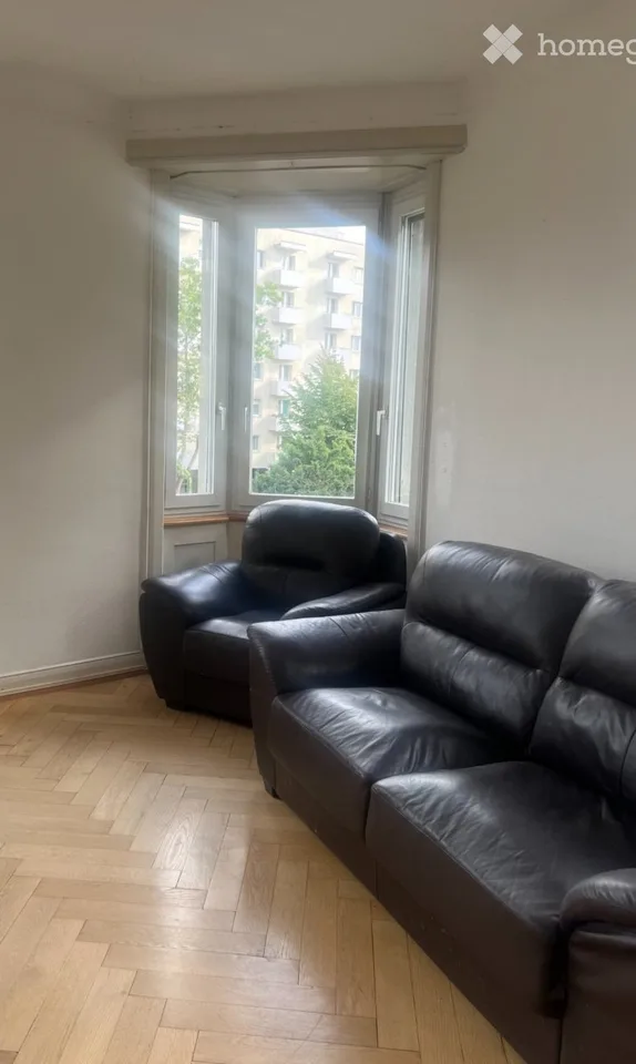 Gemütliche möblierte Zimmer