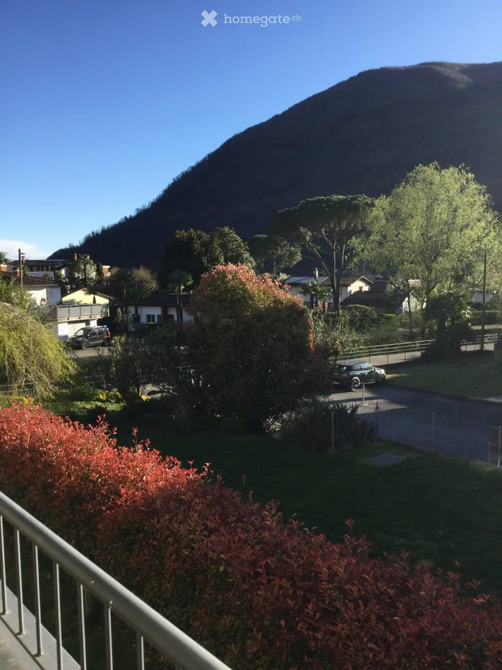 MAROGGIA  Moderno e soleggiato bilocale