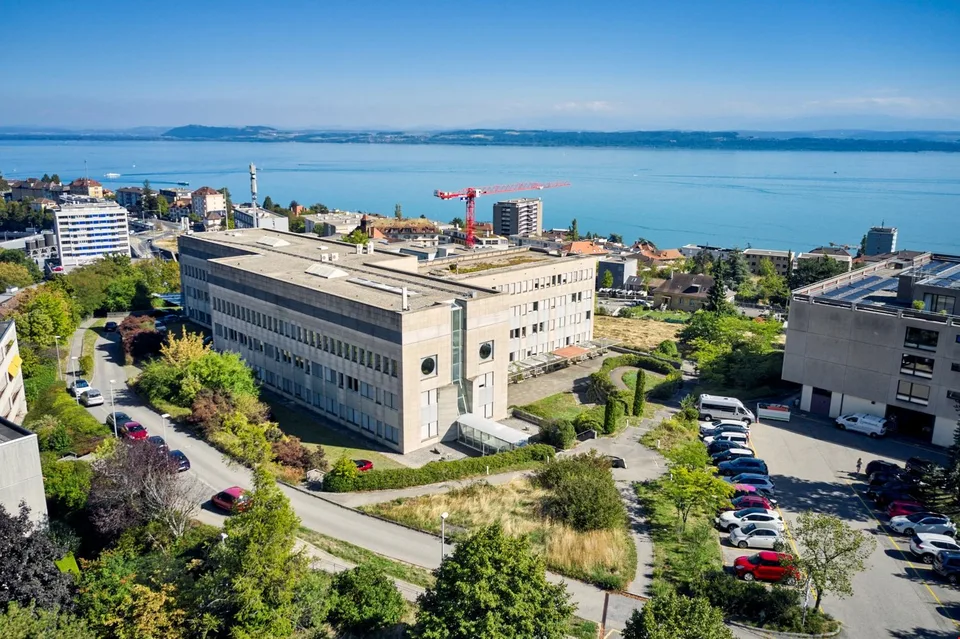 RAVIÈRES - de 200 à 785 m2