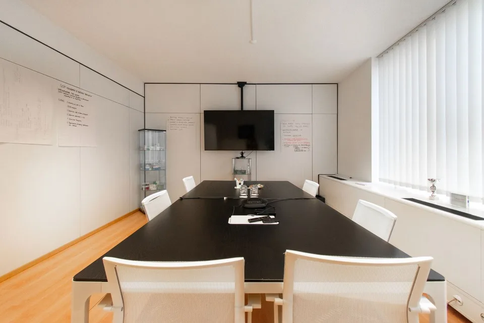 Elegantes Büro im Herzen von Lugano – Foto 7 von 9