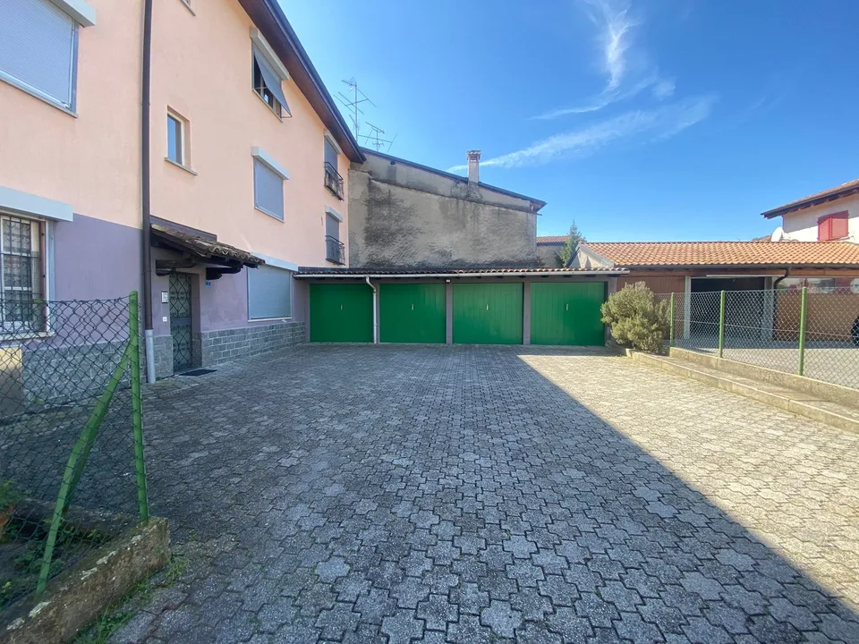 Wohnung mit 3 Zimmern zur Miete in Ligornetto – 110m²