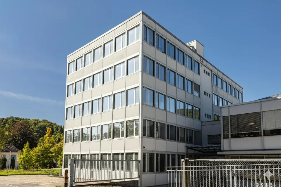 Commercio a Neuchâtel – foto 7 di 10