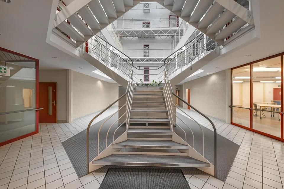 Moderne Büroräumlichkeiten zu vermieten flexibel & sofort verfügbar – Foto 10 von 13