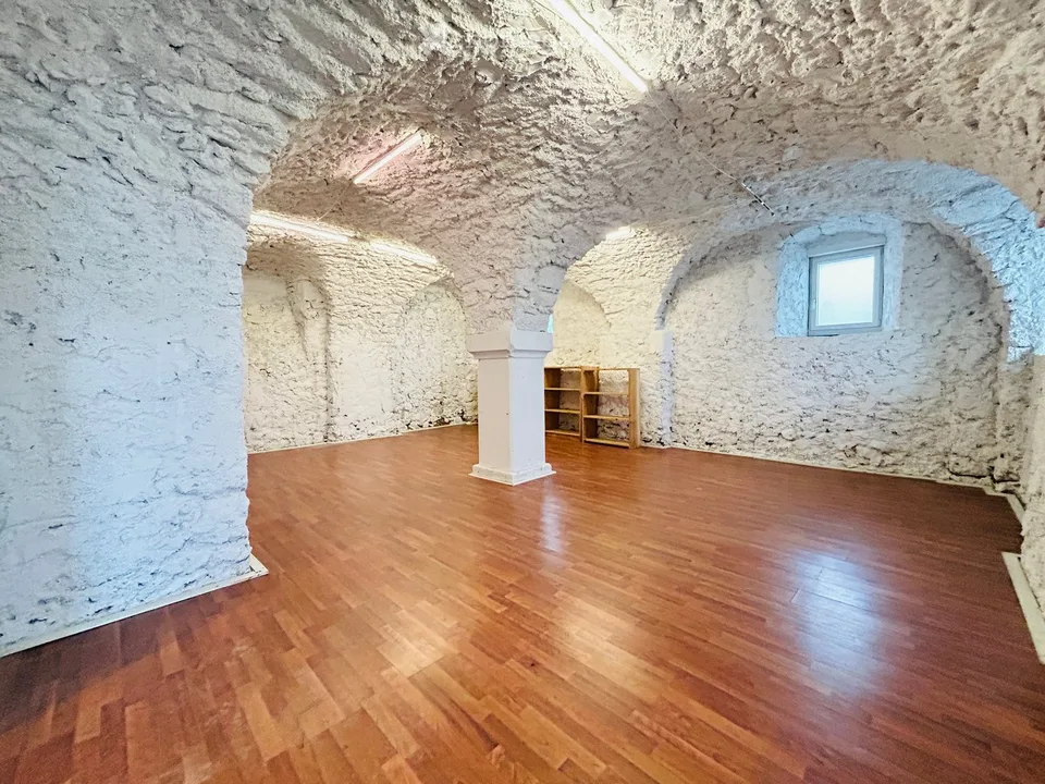 Locale commerciale affascinante in un edificio storico – Boswil