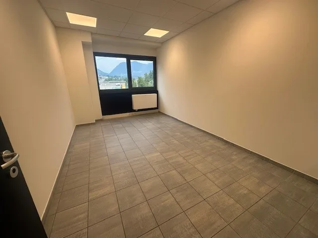 Moderne Büros zur Miete in Gravesano - Via al Fiume 1 – Foto 6 von 11