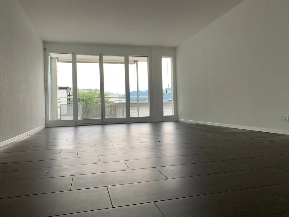 Appartamento moderno 3.5 locali con vista sul Gürbetal