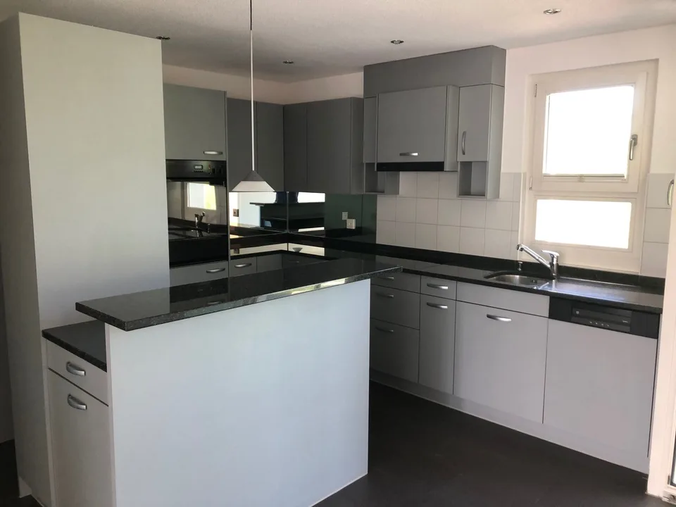 Appartamento moderno 3.5 locali con vista sul Gürbetal