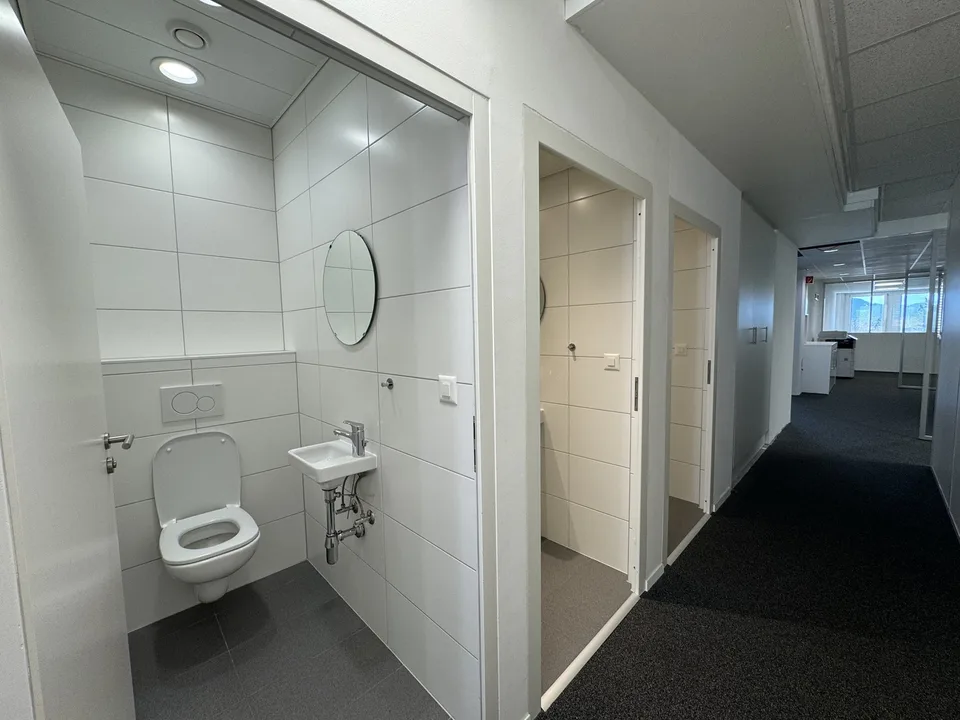 Bureaux rénovés clés en main Disponibles immédiatement – photo 7 sur 7