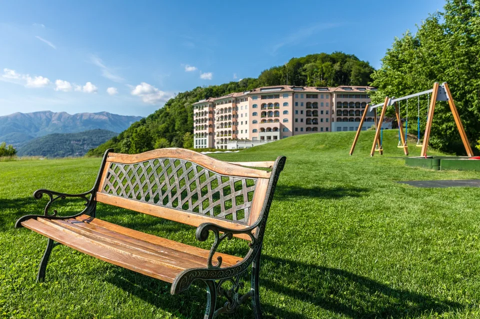 LUGANO-COLLINA D'ORO- ATTICO DI LUSSO ARREDATO SU DUE LIVELLI CON SPLENDIDA VISTA LAGO(rif.609) – foto 20 di 21