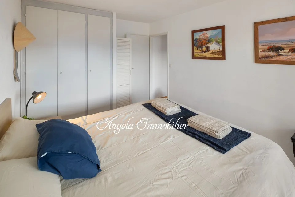Appartamento arredato di 3,5 locali con vista mozzafiato sulle montagne a Crans-Montana