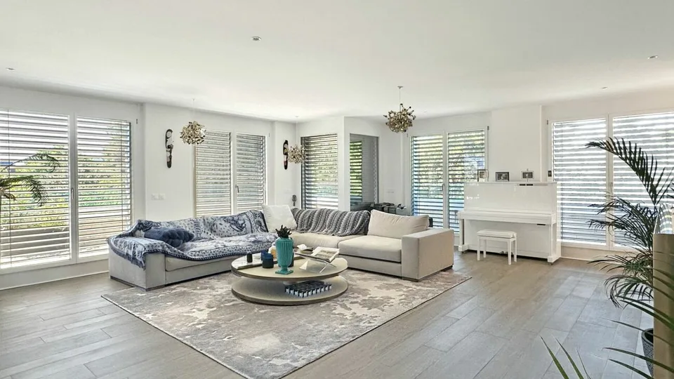 Prächtiges Apartment mit Terrasse und Aussicht im 5. Stock