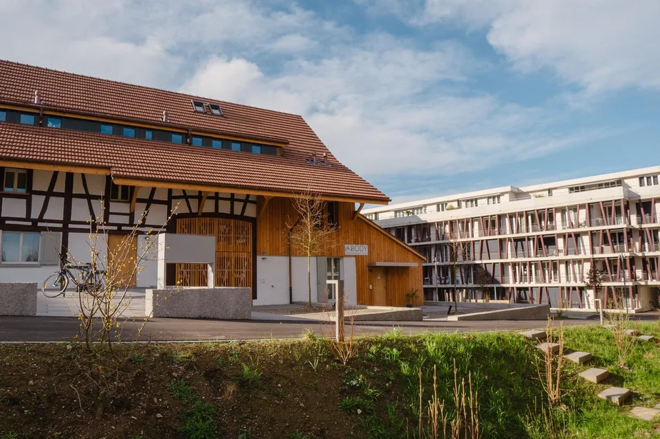 Bureau / Locaux Commerciaux, Modernes et Neufs, Précédemment Utilisés comme Cabinet de Massage – photo 9 sur 16