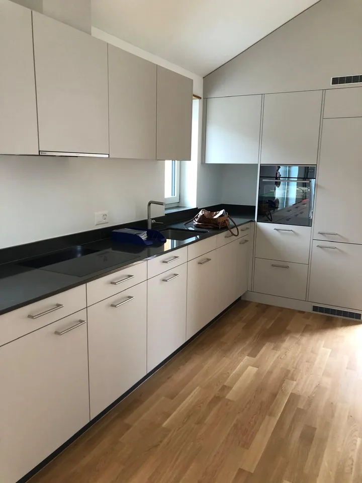 Bureau / Locaux Commerciaux, Modernes et Neufs, Précédemment Utilisés comme Cabinet de Massage – photo 15 sur 16