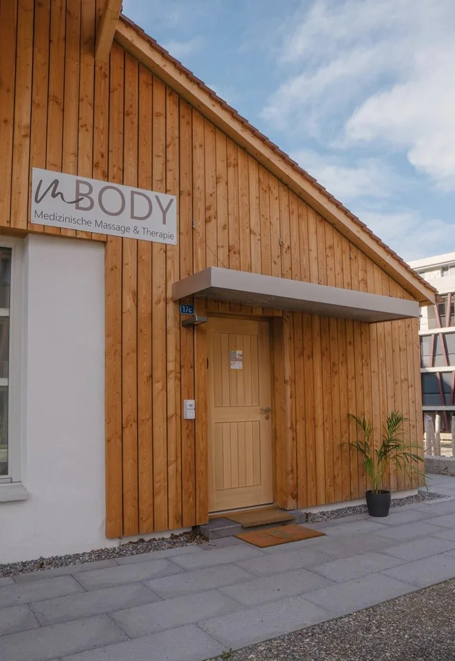Büro und Gewerberäume, bisher als Massagepraxis genutzt