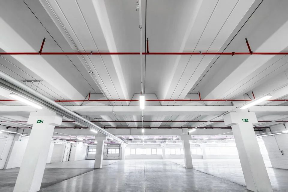 CADENAZZO - Grand entrepôt/laboratoire de 3'260 m² à louer à Cadenazzo. (Ref. 001) – photo 18 sur 24
