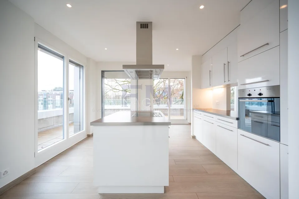 Florissant - Malagnou - Ch. de la Florence 7 pcs, au 5ème étage , env. 285m2 + terrasse