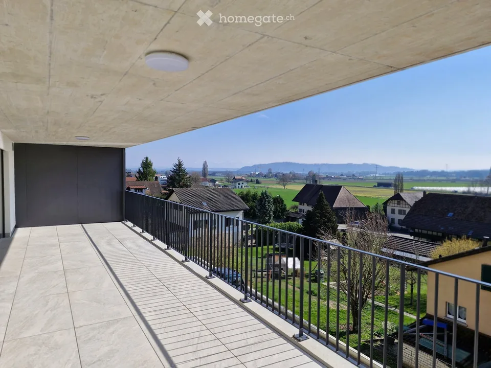Moderne 4.5-Zimmer-Neubauwohnung mit Balkon und schöner Aussicht in Gampelen
