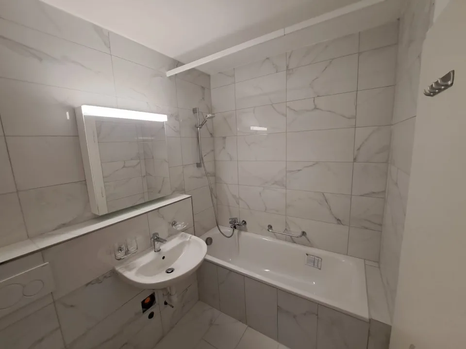Charmantes 1.5-Zimmer-Wohnung mit Balkon in Le Locle