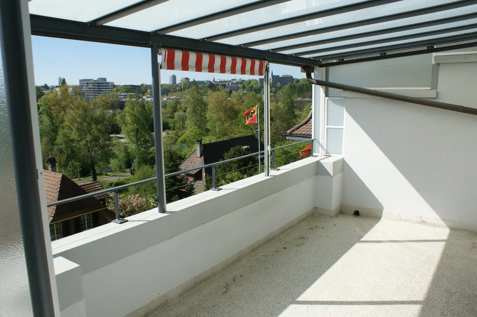 Modern 3.5-room apartment with balcony and beautiful view in Bern