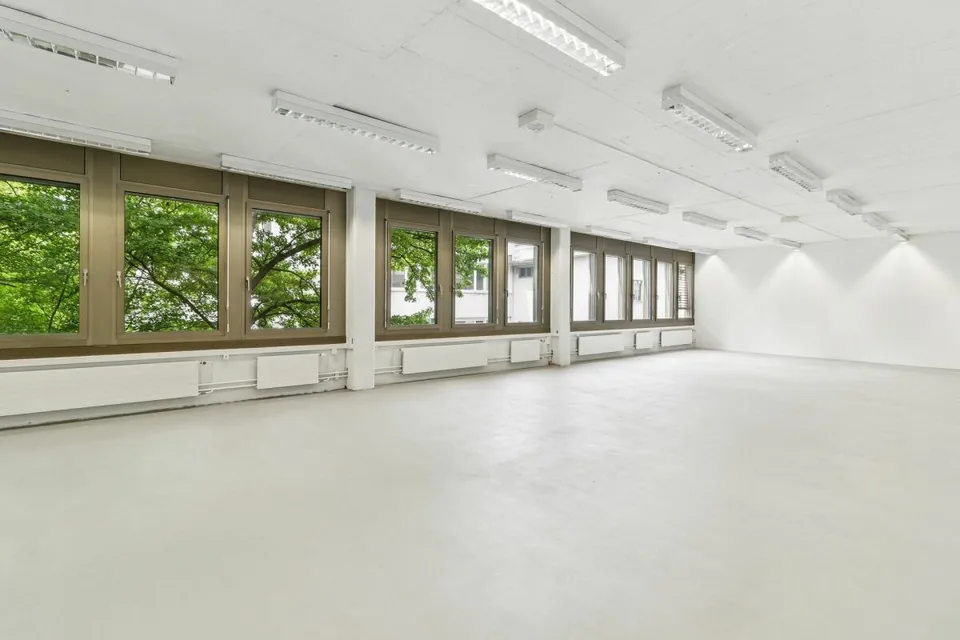 Votre nouveau siège social au cœur de Binz - 145 m² d'espace ouvert qui réfléchit à l'avance