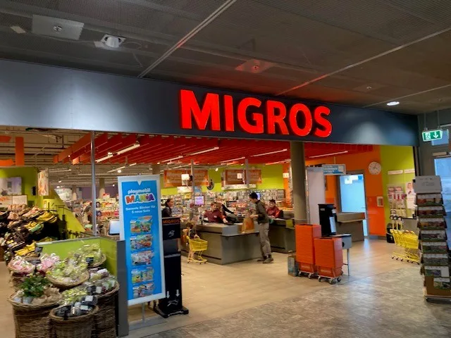 Grosszügige Gewerbefläche im Migros Center Niederurnen