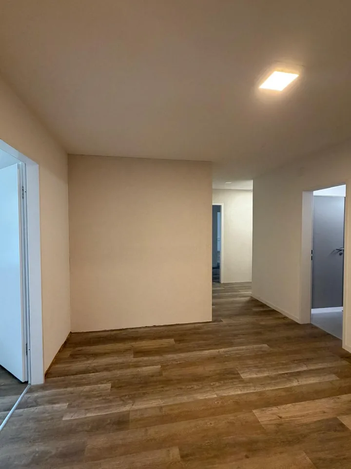 Modern and versatile office or practice space in an attractive location