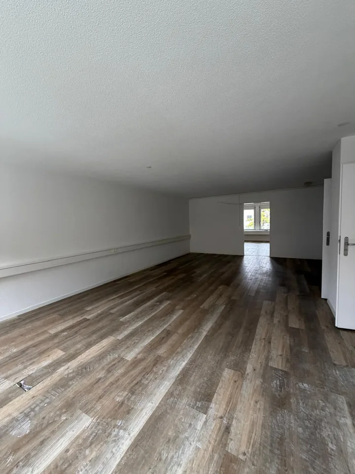 Modern and versatile office or practice space in an attractive location