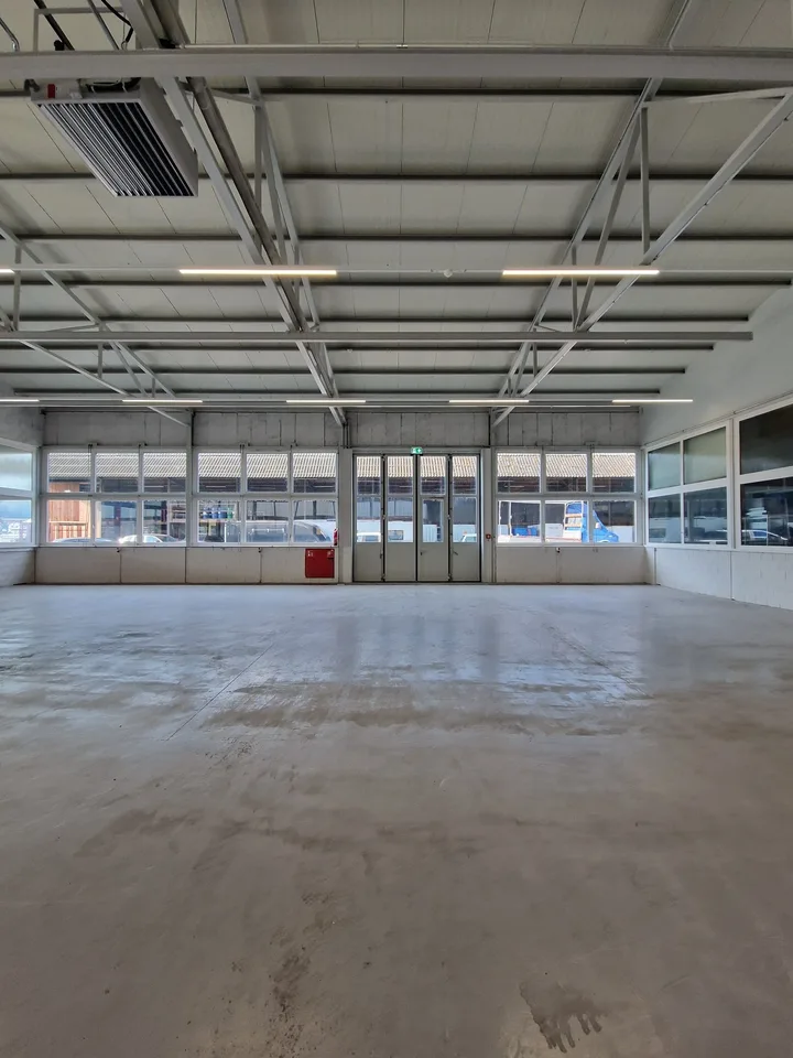 Lieu de travail Altenrhein - Grande halle de travail – photo 7 sur 8