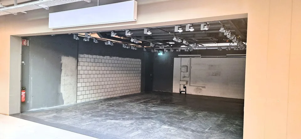 Teilausgebauter Gewerberaum im Aarberg Center zu vermieten