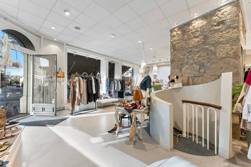 Attraktive Gewerbefläche an zentraler Lage in Biel – ideal für Verkauf, Showroom oder Dienstleistung