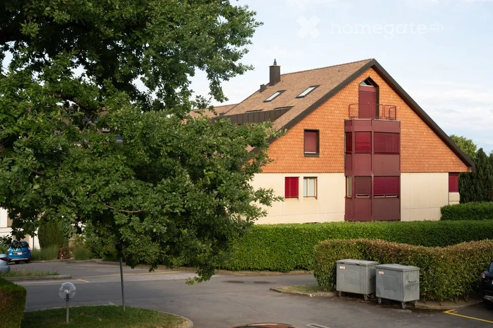 Aubonne - Prächtiges 5,5-Zimmer-Wohnung mit Garten 250 m² & Blick auf den See