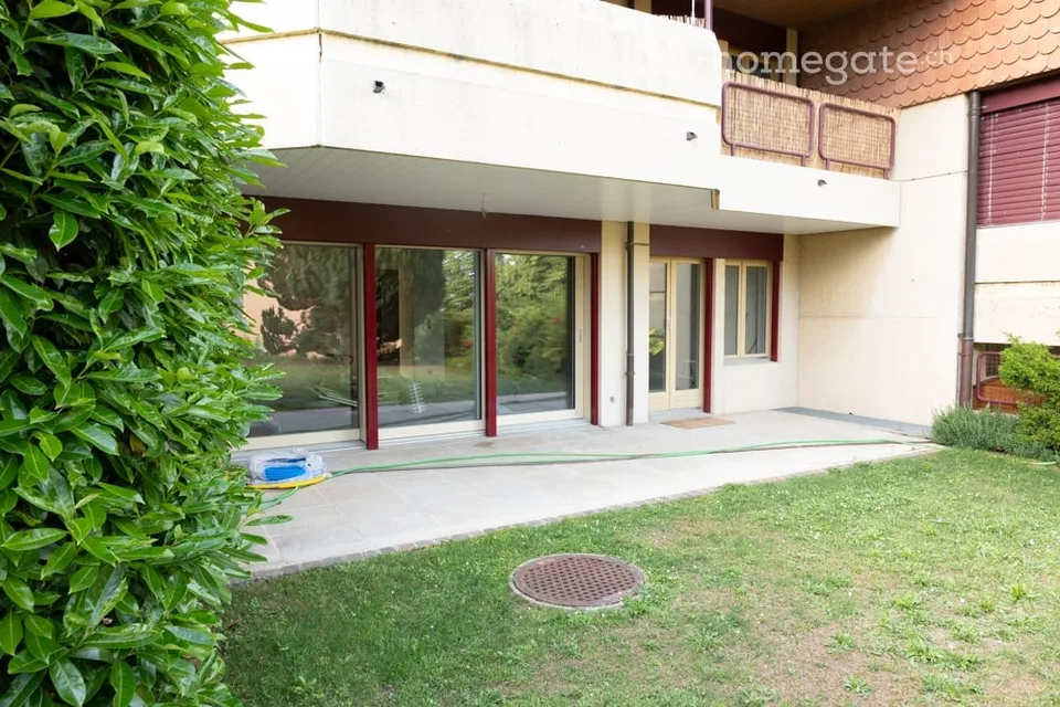 Aubonne - Prächtiges 5,5-Zimmer-Wohnung mit Garten 250 m² & Blick auf den See