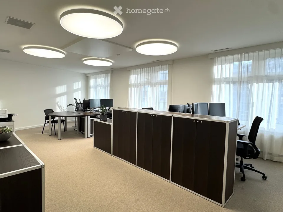 Ufficio moderno in posizione ideale su Bleicherweg, Zurigo