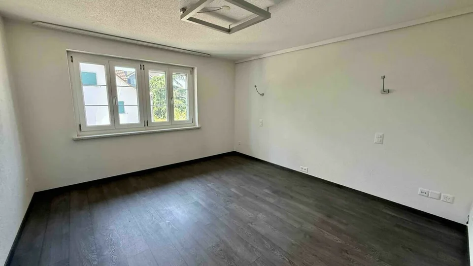Moderne 5.5-Zimmer-Wohnung an ruhiger Lage