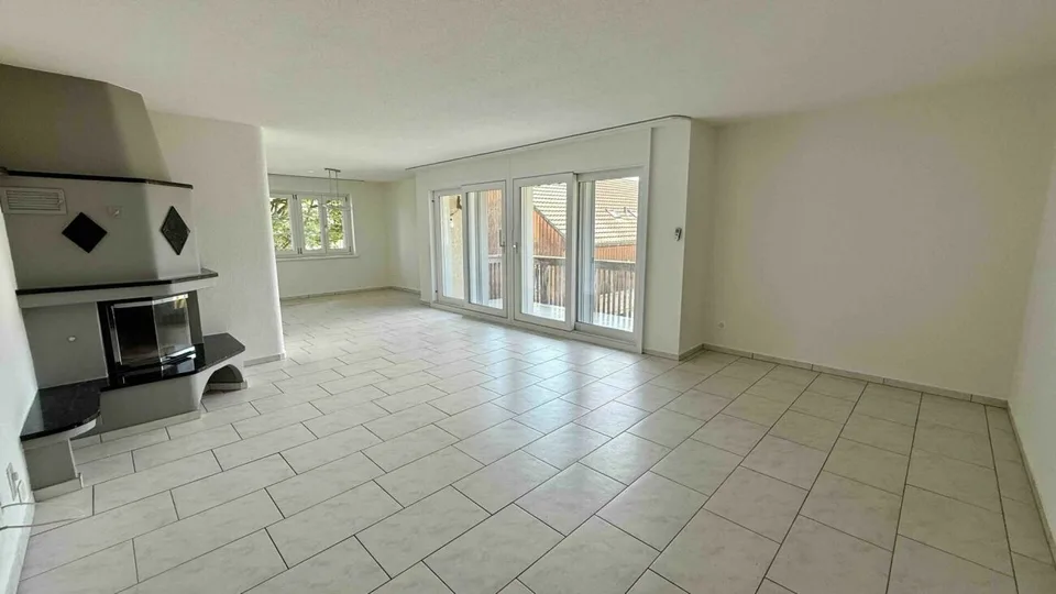 Moderne 5.5-Zimmer-Wohnung an ruhiger Lage