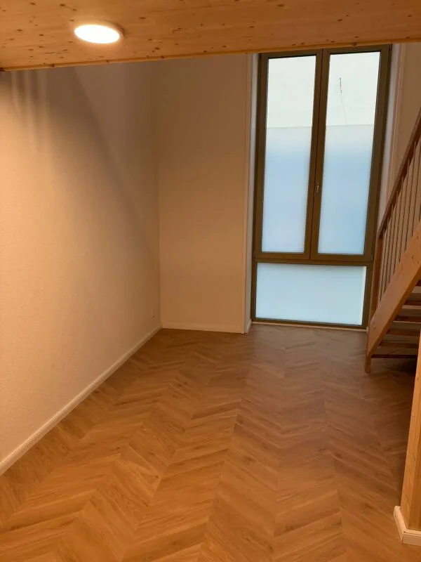 Bellissimo studio duplex nel pieno centro della città di Delémont