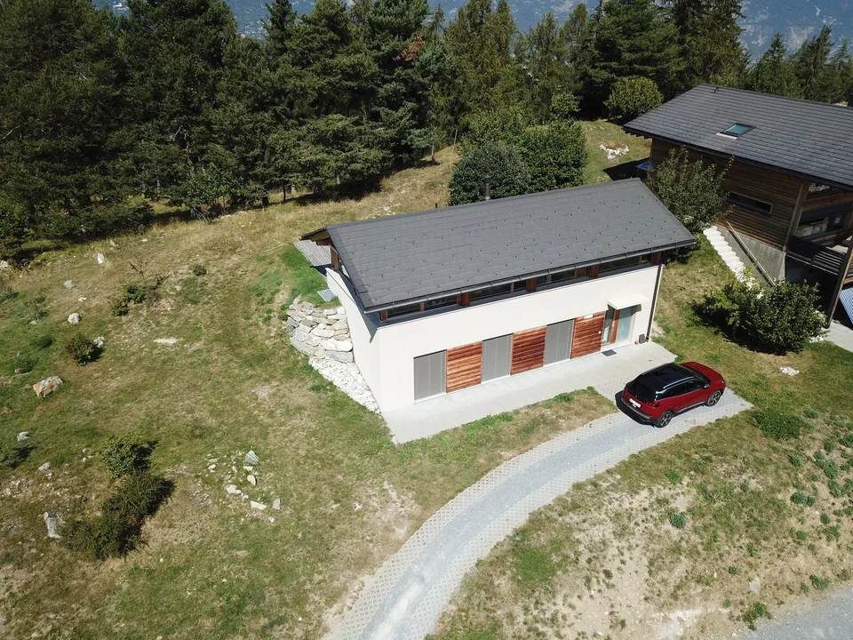 Chalet moderne de 4 pièces avec vue panoramique à Vercorin