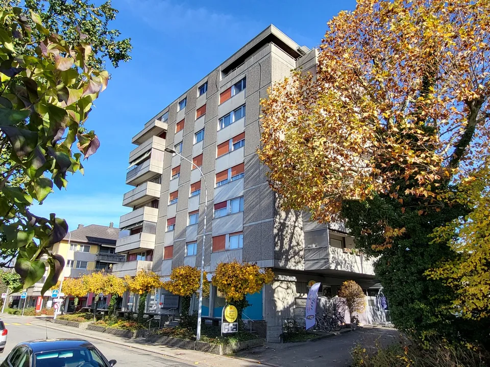 Grosszügige 5.5-Zimmer-Attikawohnung mit Weitblick und Privatsphäre